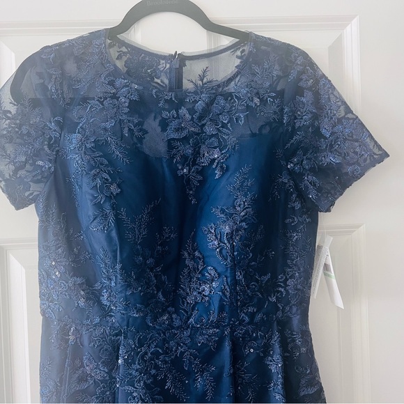 Navy Alex Evenings Long Embroidered Formal Short Sleeve Dress SZ 8 - Picture 4 of 5